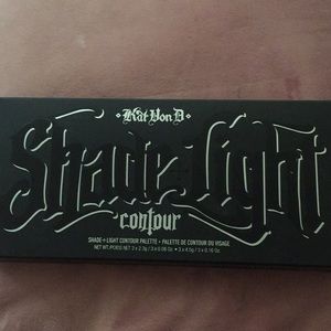 BNIB: Kat Von D Shade & Light Contour Palette